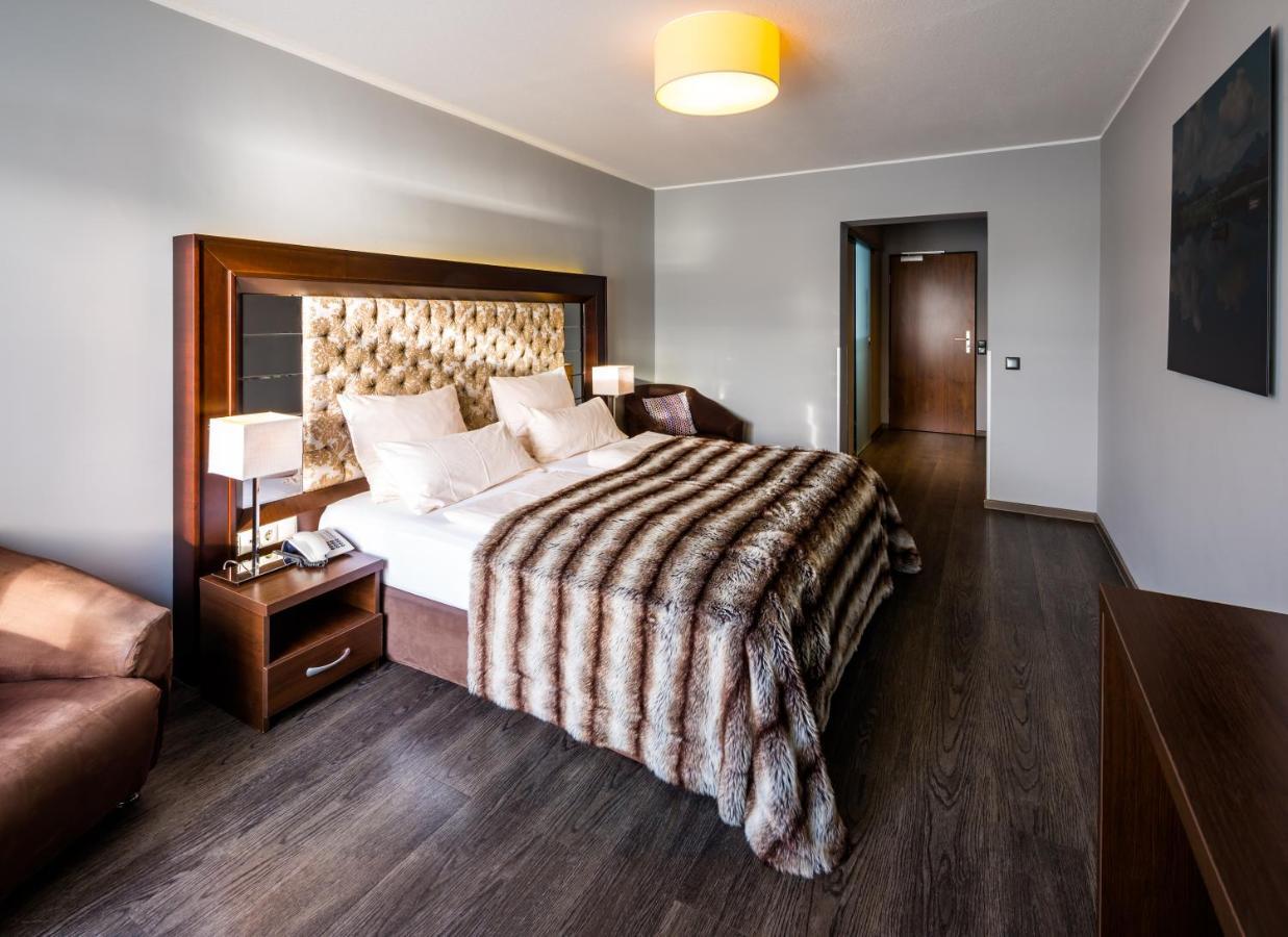 Hotel Am Hopfensee 4*